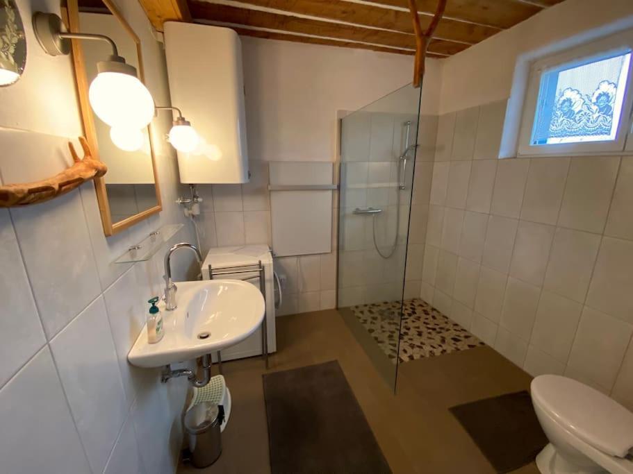 Ferienhaus Mit Garten In Thermennaehe Strebersdorf エクステリア 写真