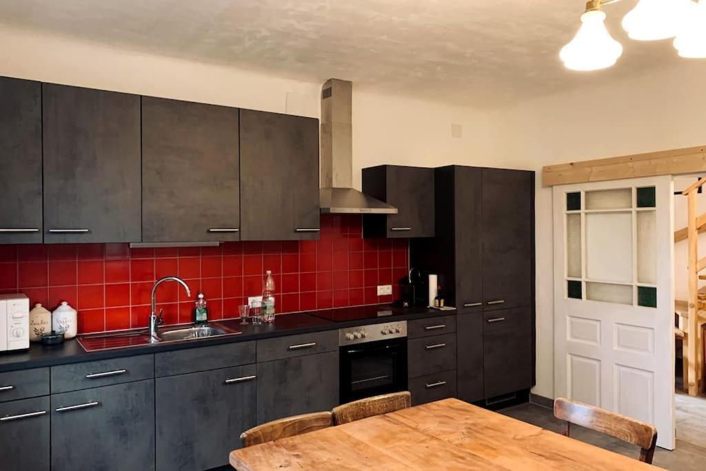 Ferienhaus Mit Garten In Thermennaehe Strebersdorf エクステリア 写真